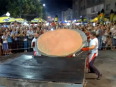 Najveća pljeskavica na svetu ispečena u Leskovcu