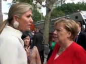Merkelova i kraljica Maksima izgubljeni u prevodu VIDEO