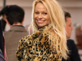 Pamela Anderson se razvodi posle 12 dana braka! (VIDEO)