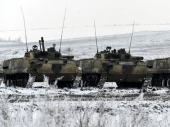NATO: Rusija nastavlja da gomila trupe blizu Ukrajine