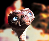 E.T. na aukciji prodat za rekordnih 2.6 miliona dolara