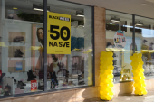  Danas je crni petak 