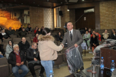 Uručena auto sedišta za bebe rođene u trećem kvartalu ove godine