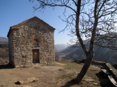 Eparhija i opština Trgovište razgovarali o osvetljenju crkve na Vražjem kamenu