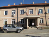 Trgovište izdvaja za 400 dece po 10.000 dinara za udžbenike 