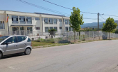 Dete izašlo s majkom iz vrtića u Vranju, a onda se otrglo i pretrčavalo ulicu, kada ga je udario auto: Sa polomljenim potkolenicama zbrinuto u UKC Niš