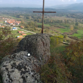 Složnom akcijom lovaca očišćena okolina crkve za koju je Marko Kraljević tri puta bacao topuz da bi odredio mesto gradnje (FOTO)