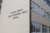 Kolektiv Zmajeve škole u Vranju podržao zahteve studenata