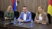 Vranje nastavlja sa akcijom sigurnosti: 160 beba dobilo auto-sedišta