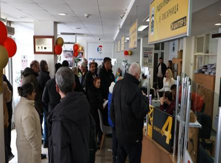 Zbog produženog roka za podnošenje prijava za upis prava na nepokretnosti Uslužni centar radi i tokom vikenda