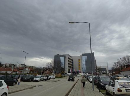 UKC NIŠ: Vozač saniteta iz Vranja stabilno, ali u životno ugrožen