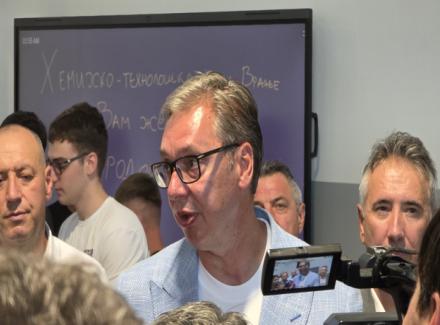 Vučić u poseti Pčinjskom okrugu: Trening centar u Vranju nova veza obrazovanja i privrede